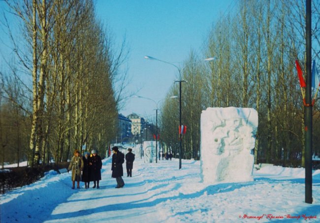 Показали, як у Луцьку проводили зиму понад 30 років тому. ФОТО