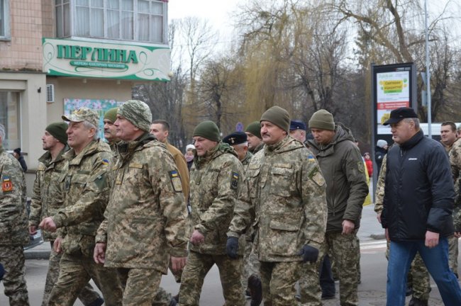 На Волині добровольців вшанували маршем патріотів. ФОТО