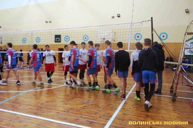 Як у Луцьку змагалися юні волейболісти. ФОТО