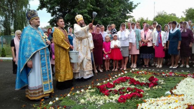 На Горохівщині урочисто відсвяткували 25-річчя храму. ФОТО 