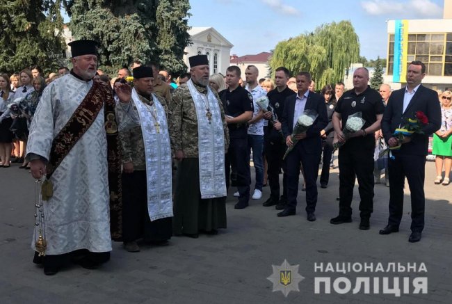 У Луцьку вшанували пам'ять загиблих правоохоронців. ФОТО