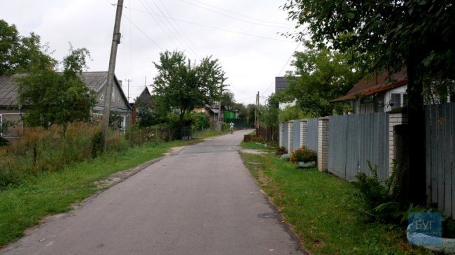 На Волині молодики нищили майно, били людей і стріляли в жінку. ФОТО