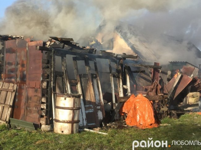 У селі на Волині горіла господарська споруда. ФОТО