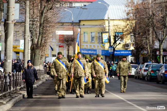 Небесний Легіон спостерігає за нами: у Луцьку вшанували пам'ять Героїв Майдану. ФОТОРЕПОРТАЖ