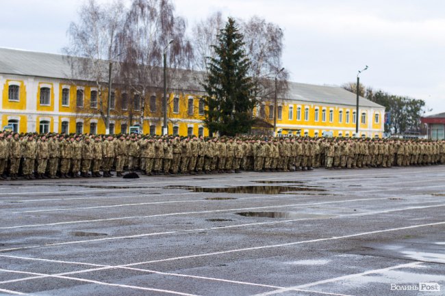 Нарешті вдома! 14-та бригада пройшла маршем у Володимирі. ФОТО