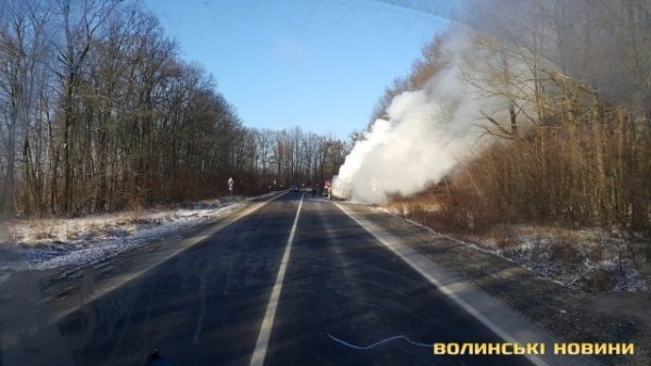 На трасі Луцьк – Ковель загорівся автобус