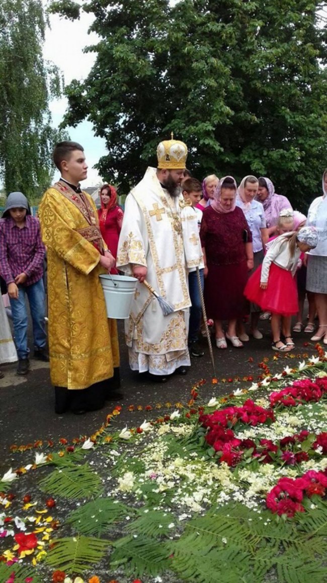 На Горохівщині урочисто відсвяткували 25-річчя храму. ФОТО 