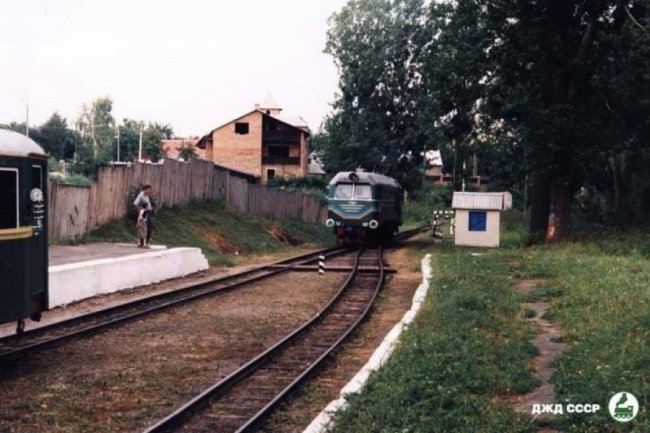 Як у Луцьку відкривали дитячу залізницю. РЕТРОФОТО