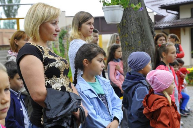 Кавуни, баклажани, перчики: у Луцькому зоопарку зібрали овочі, які садили діти. ФОТО