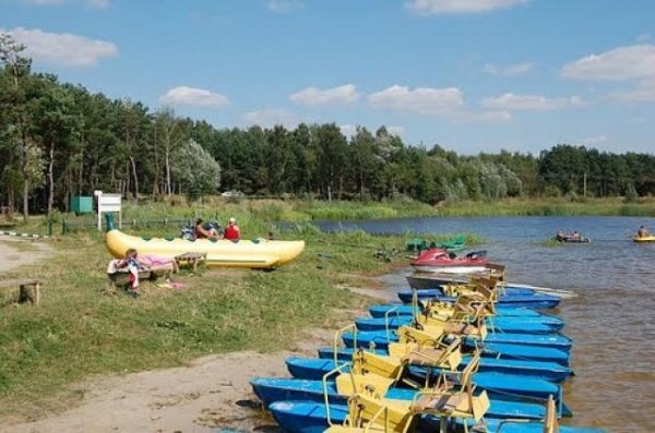 Де волиняни можуть відпочити на Хрінницькому водосховищі: ціни та умови. ФОТО