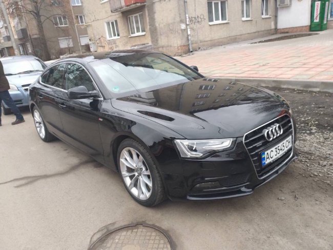 У Луцьку вкрали дорогу Audi