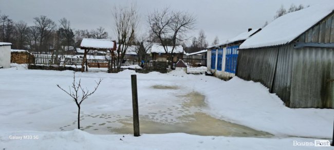 «Гумові чоботи та надія»: чому підтоплює Волинь та як живуть мешканці північних районів