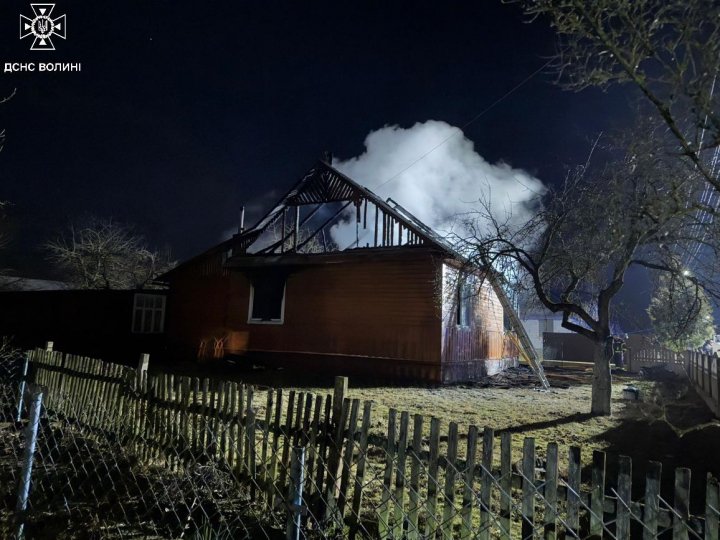 На Волині під час пожежі житлового будинку травмувалась жінка