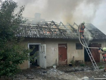 На Волині горіла господарська споруда. ФОТО