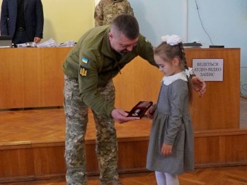 Посмертні нагороди Героїв на Волині вручили родинам