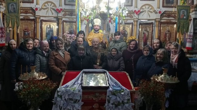 Волинський священник із дружиною зібрали 400 тисяч для українських воїнів. ВІДЕО