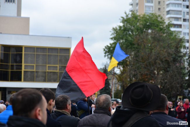 У Луцьку влаштували масштабну акцію «Ні капітуляції». ФОТО