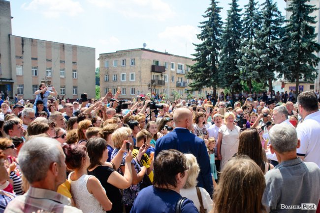 «Любі мої порохоботи», або Як Порошенко на Волині представляв «Європейську Солідарність». ФОТОРЕПОРТАЖ