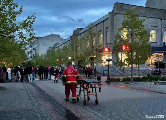 У центрі Луцька затримали чоловіка, який нібито чіплявся до неповнолітньої 