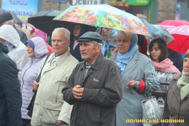 Центром Луцька пронесли чудотворну ікону. ФОТО