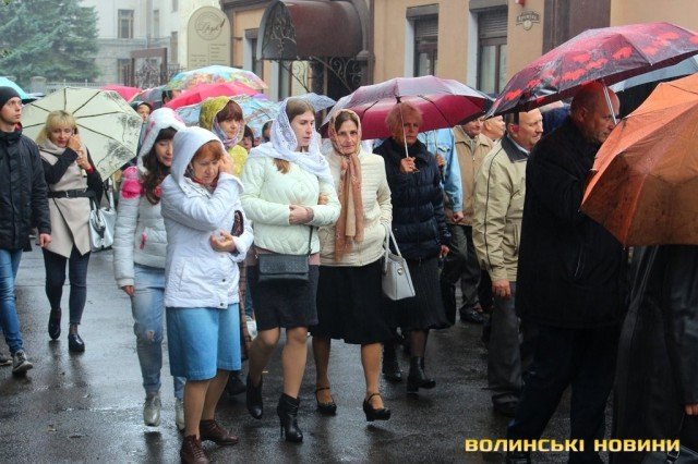 Центром Луцька пронесли чудотворну ікону. ФОТО