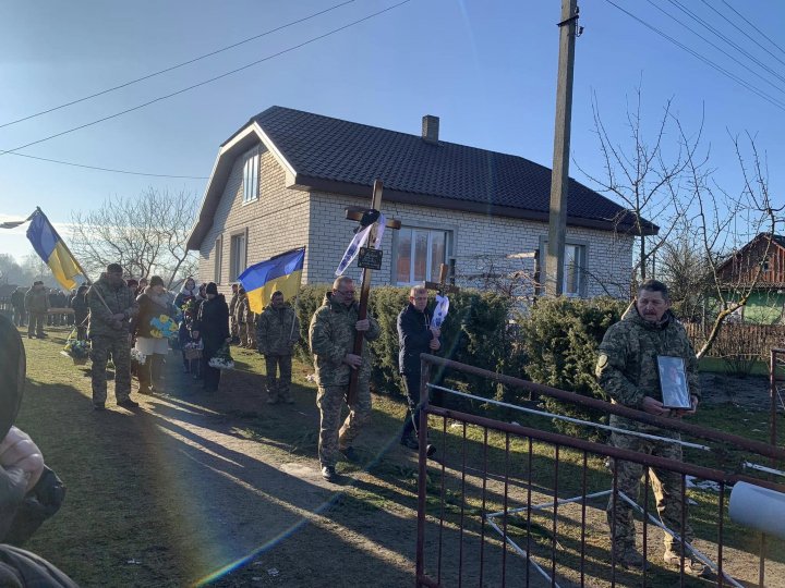 На Волині попрощалися з Героєм Сергієм Бубелою, який загинув, боронячи Україну від російських окупантів