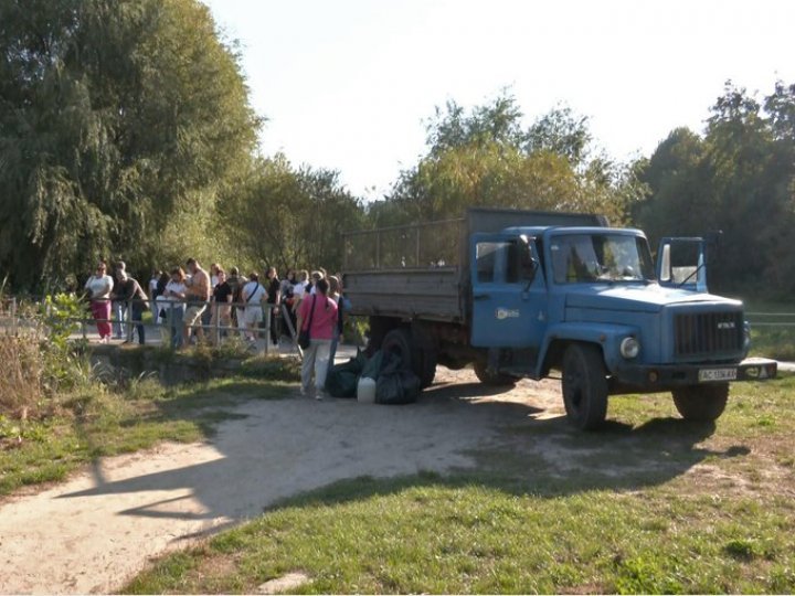 Понад 50 людей долучилися до прибирання парку 900-річчя Луцька