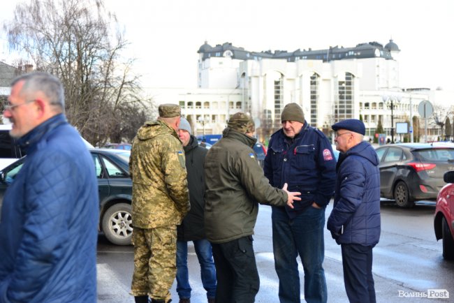 Волинські атовці влаштували мітинг через представлення Погуляйка. ФОТО