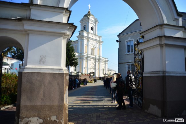 Луцьк попрощався із загиблим на озері Люб'язь Олексієм Веремійчиком