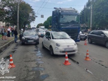 У Луцьку зіткнулися три автівки. ФОТО