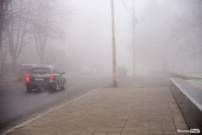 Ранковий Луцьк – у туманному полоні. ФОТОРЕПОРТАЖ 