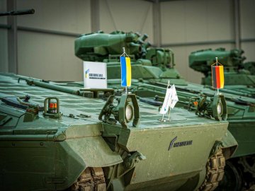 Україна спільно з Rheinmetall відкрила перший цех із ремонту бронетехніки