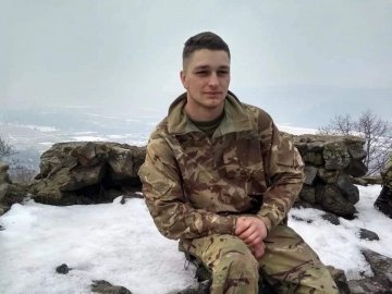 Сьогодні на Волині прощатимуться з 21-річним Героєм Денисом Задереєм