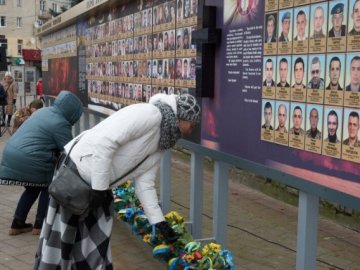 У Луцьку вшанували пам'ять загиблих захисників. ФОТО