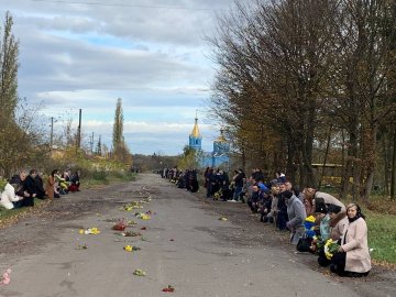 Тата не дочекався маленький син: на Волині попрощалися з Героєм Олександром Морозом