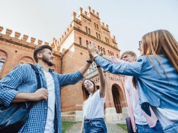 Чому іноземці їдуть у Чехію за освітою: переваги для студентів