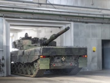 Україна отримала від Польщі відремонтовані танки Leopard 2