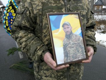 На Волині попрощалися з Героєм Олександром Бондаруком