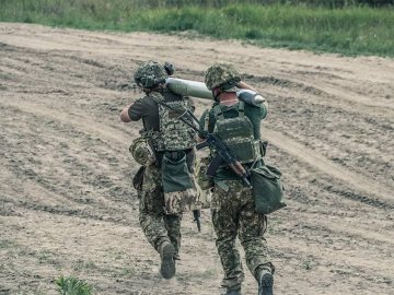 Росія зосереджує основні зусилля на Лиманському, Бахмутському та Мар’їнському напрямках, – Генштаб