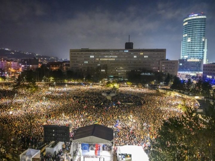 У Словаччині почалися протести проти уряду Фіцо