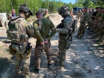 На Житомирщині колишній бойовик «ДНР» намагався влаштуватися на службу в ЗСУ