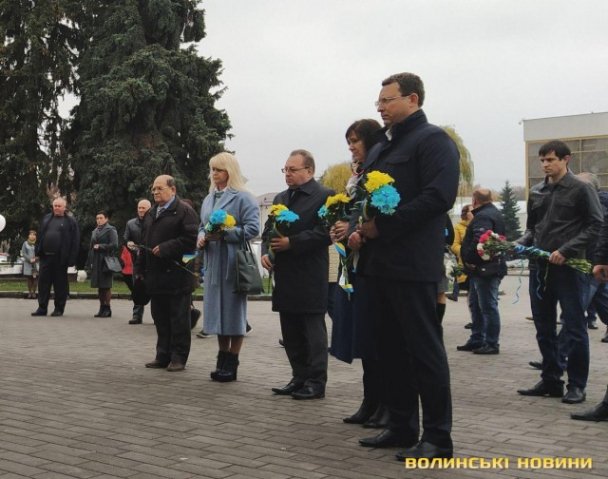 У Луцьку вшанували загиблих на Сході воїнів. ФОТО