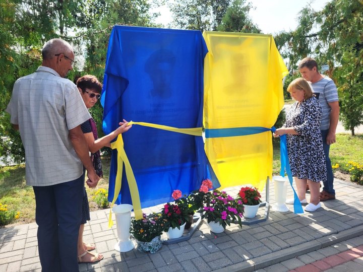 У громаді на Волині відкрили меморіальні дошки на честь загиблих воїнів. ФОТО