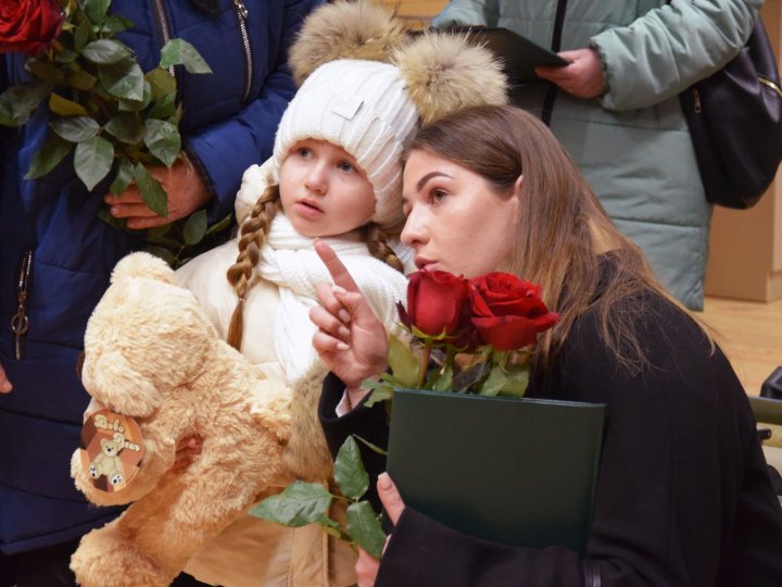 У Луцьку рідним загиблих прикордонників вручили посмертні нагороди