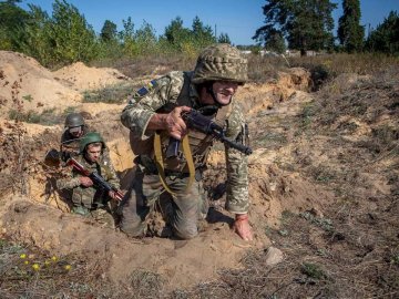 Рф здійснила 14 невдалих атак в районах Мар’їнки та Новомихайлівки на Донеччині, – Генштаб