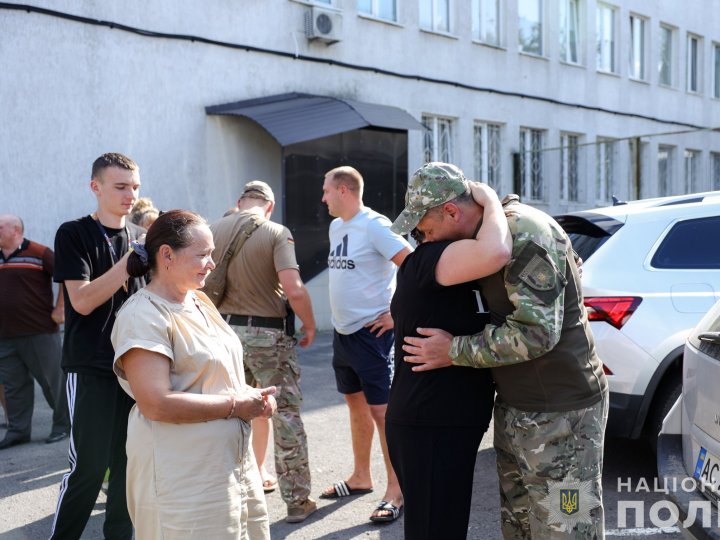 Чергова ротація: волинські поліцейські вирушили у зону бойових дій, щоб нищити ворога