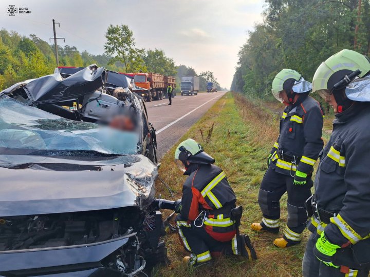 На Волині сталася смертельна аварія: загинула жінка, травмувалися діти