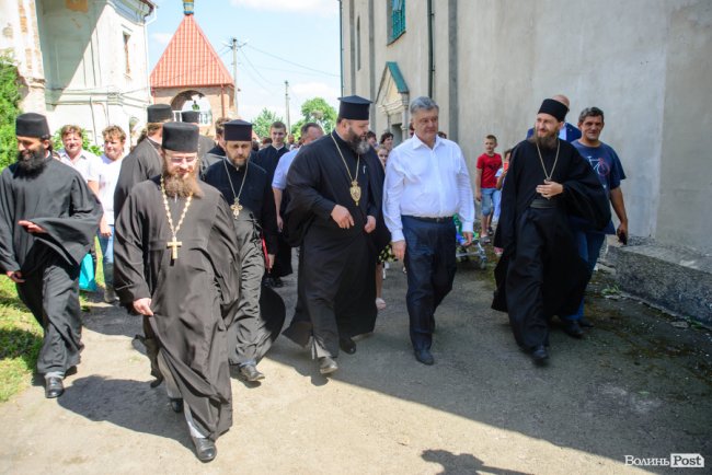 «Любі мої порохоботи», або Як Порошенко на Волині представляв «Європейську Солідарність». ФОТОРЕПОРТАЖ