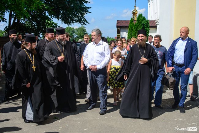 «Любі мої порохоботи», або Як Порошенко на Волині представляв «Європейську Солідарність». ФОТОРЕПОРТАЖ