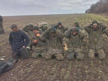 Сьома доба війни: російські окупанти продовжують здаватись у полон